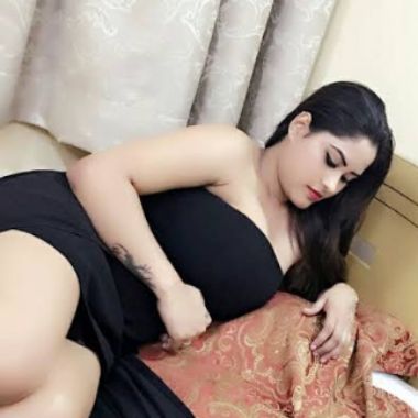 Hornyy Bhabhii